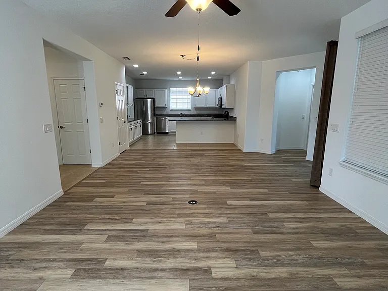 4976 NW 35th Lane Rd — Photo 9