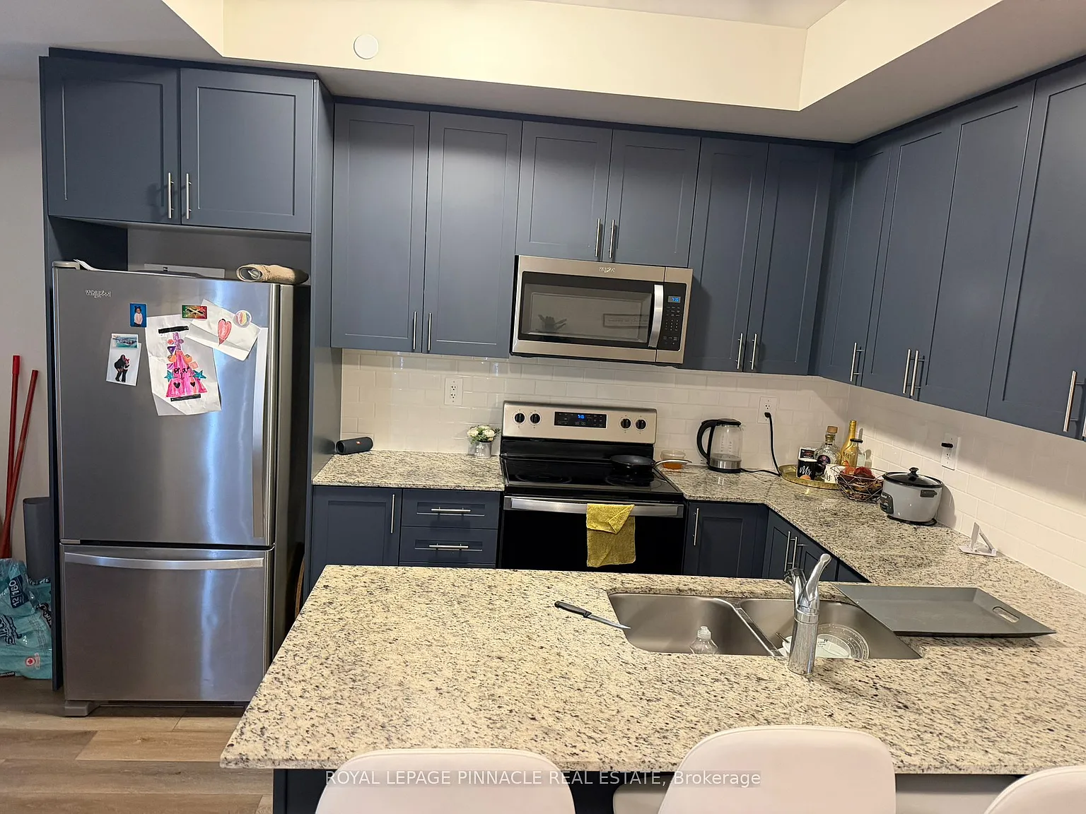 3 bed, $2,999 — Photo 4