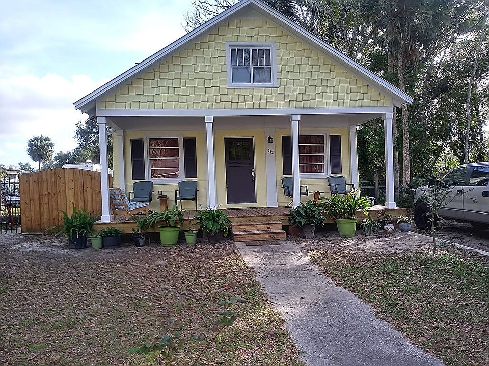 1st image of 612 E Rich Ave
