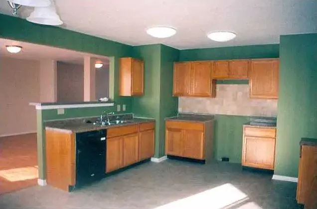 3 bed, 2.5 bath, 2100 sqft, $1,850 — Photo 3
