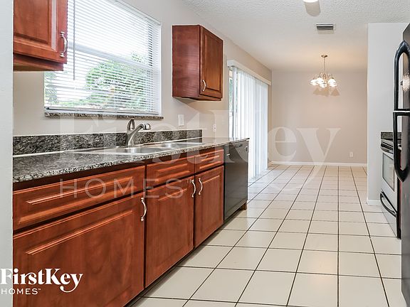 5th image of 967 38th St