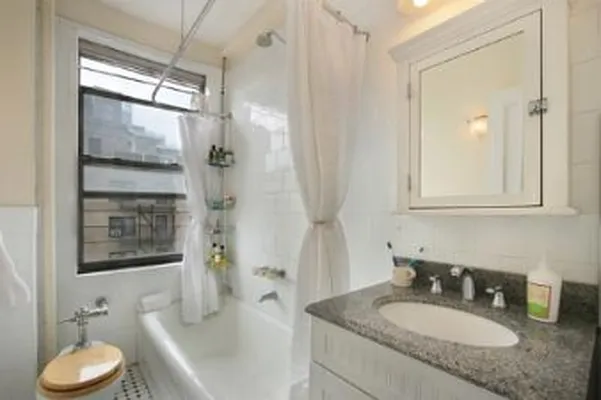 Rented by Corcoran | media 13