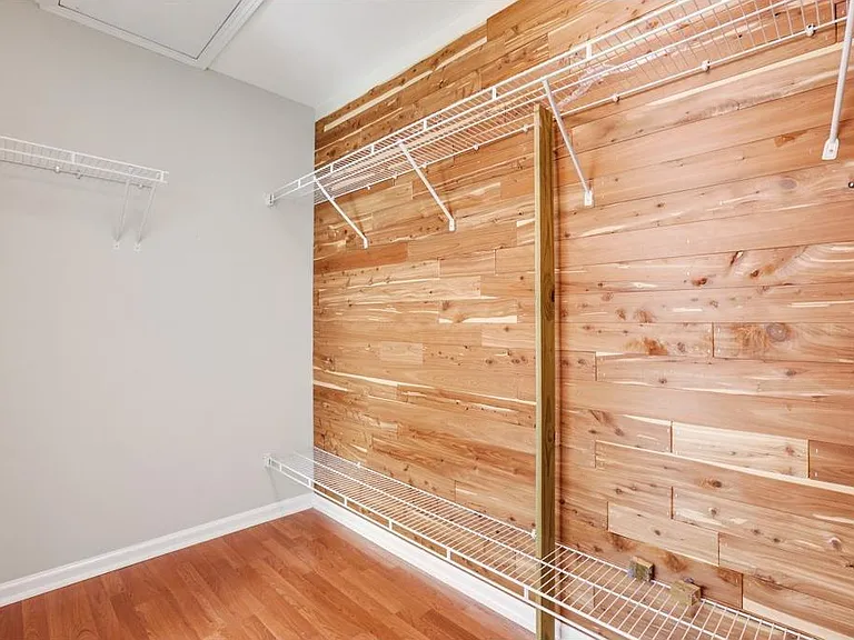 2130 Highland Gate Dr — Photo 17
