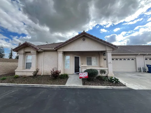 2421 Capitol Ct, Tulare, CA 93274