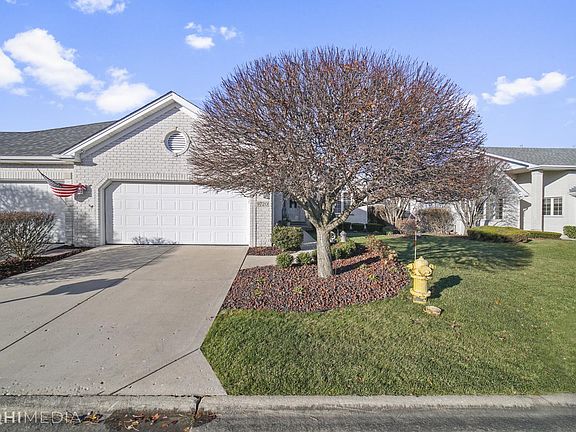 2nd image of 9720 Hummingbird Hill Dr
