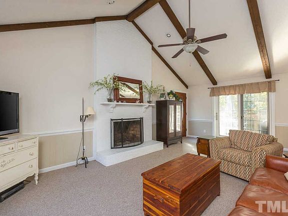 3rd image of 2313 Pastille Ln