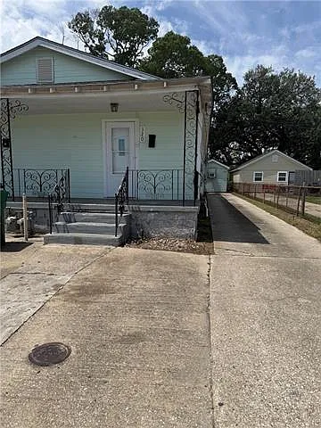 Building Photo - 320 Marrero Rd