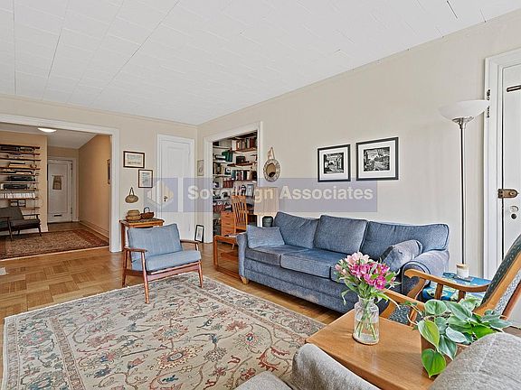 3rd image of 116 Pinehurst Ave APT C14