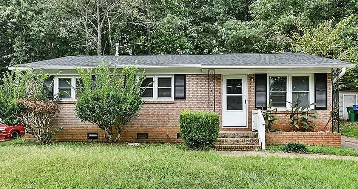 Building Photo - 423 Edgegreen Dr