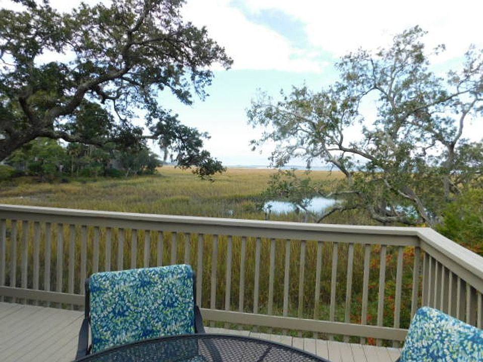1st image of 28 Compass Point
