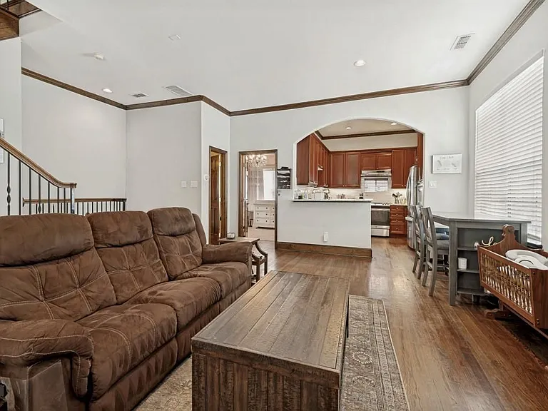 1018 Pavillion St #1 — Photo 6