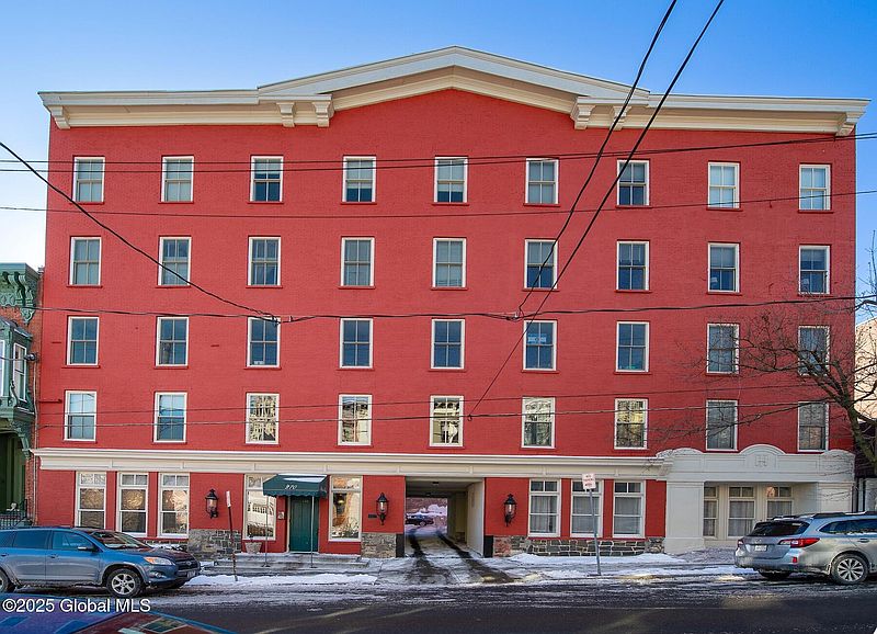 5th image of 270 Hudson Avenue #1B