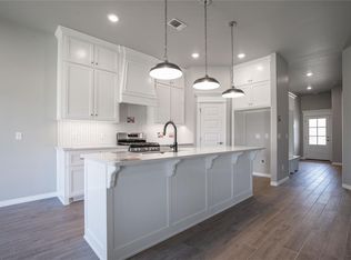 3016 Grapevine St, Edmond, OK 73034