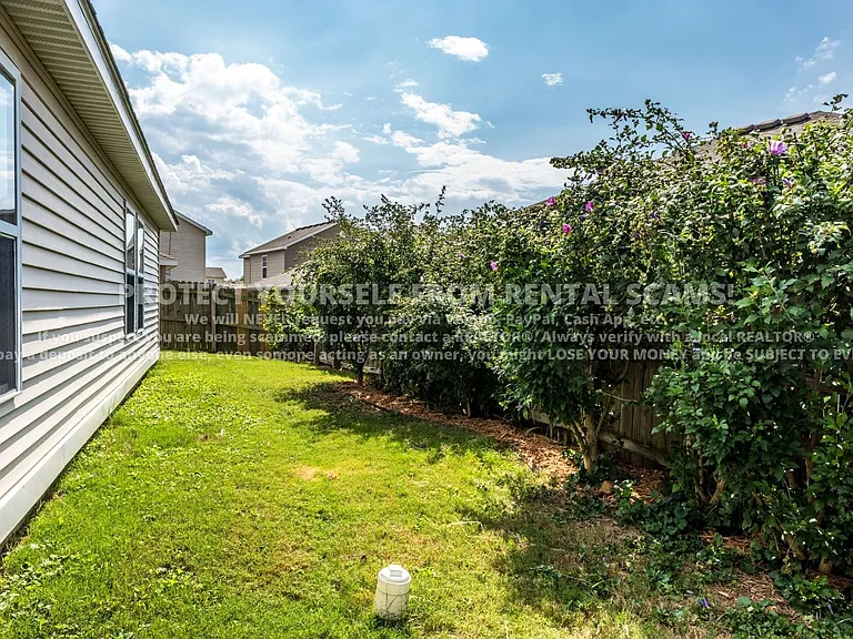 1137 S Holland Dr — Photo 10