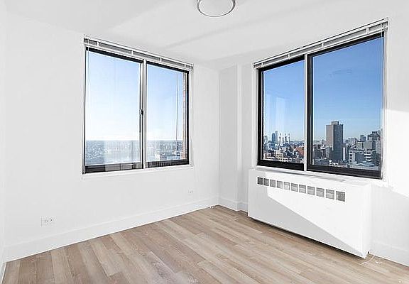 4th image of 1735 York Ave APT 26C