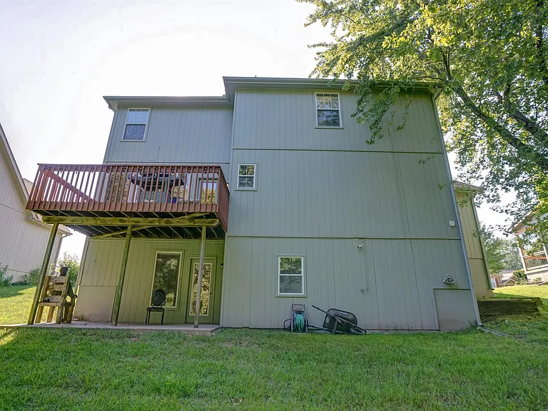 569 Crabapple Ln — Photo 24