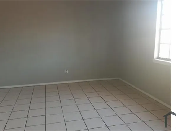 2501 Red Sails Dr, El Paso, TX 79936