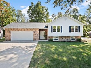 616 W Elm St, Millstadt, IL