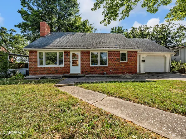 1219 Edgewood Dr, Jefferson City, MO 65109