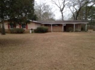 1881 Denton Rd, Dothan, AL 36303