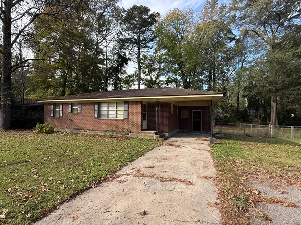 111 Mathis Dr NW, Rome, GA 30165