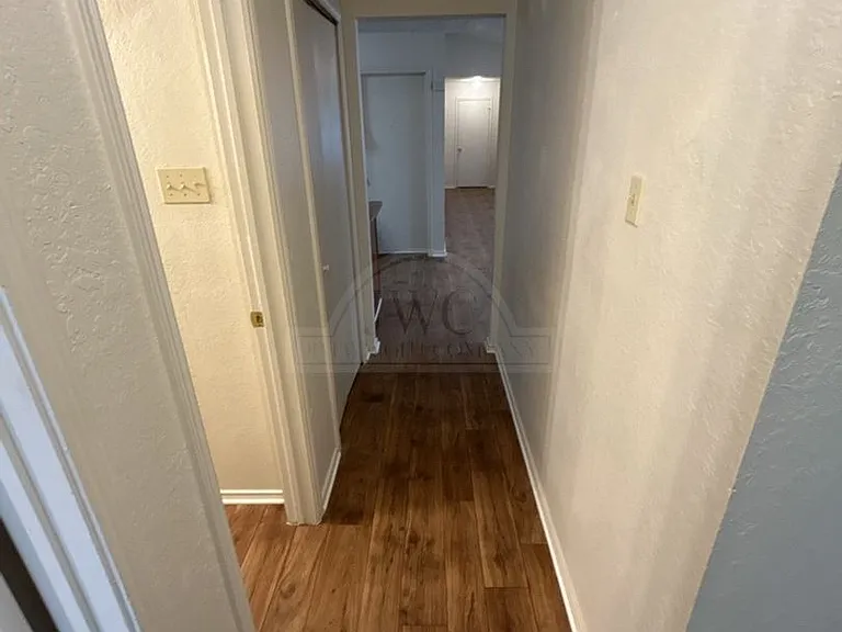 2108 Carousel Dr — Photo 19