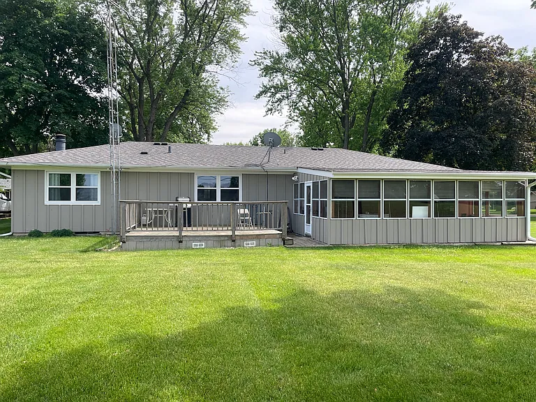 42W640 Star Ln — Photo 2