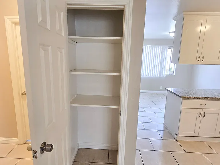 6460 Crescent Ave — Photo 12