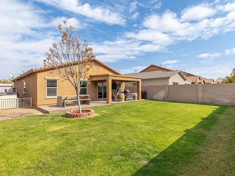 10811 W El Cortez Pl — Photo 23