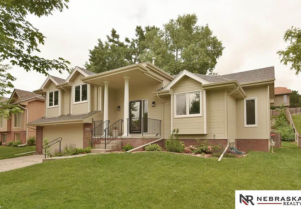 1st image of 2616 Blackhawk Dr