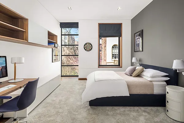 Rented by Compass | media 53