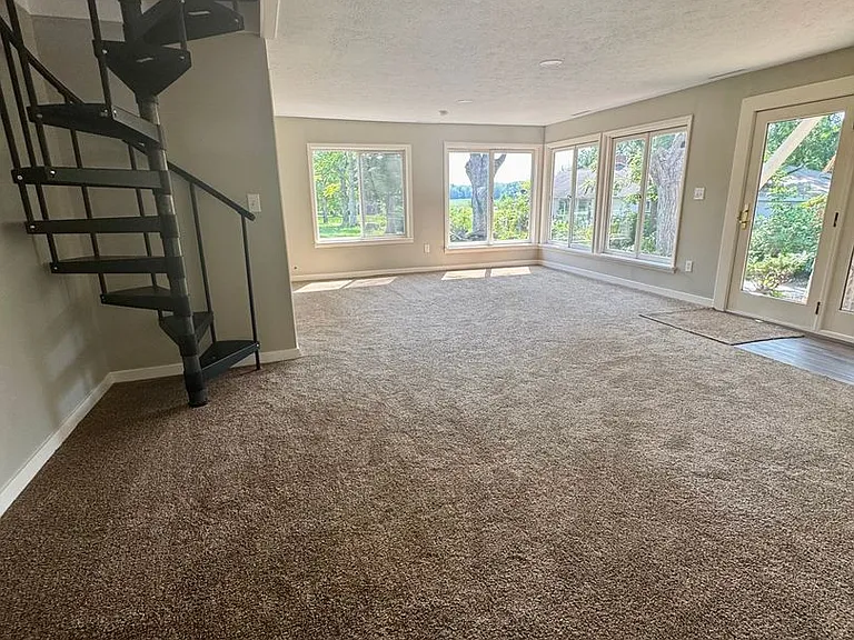 9219 N 100 W — Photo 8
