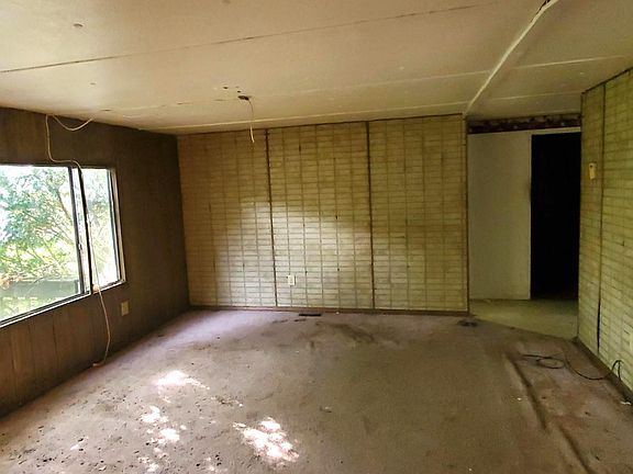 2nd image of 507 N 2nd St