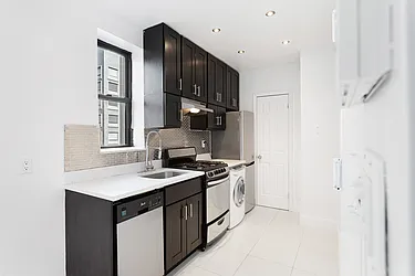 Rented by Safdie Realty Group