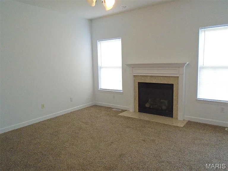 706 Titan Dr — Photo 4