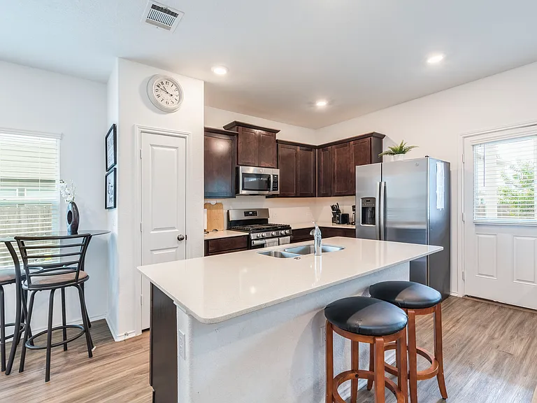 7117 Dancing Wind Ln — Photo 8