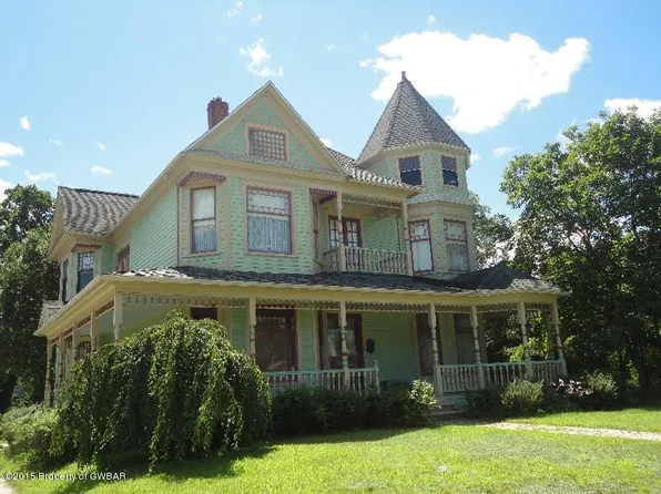 650 Wyoming Ave, Wyoming, PA 18644