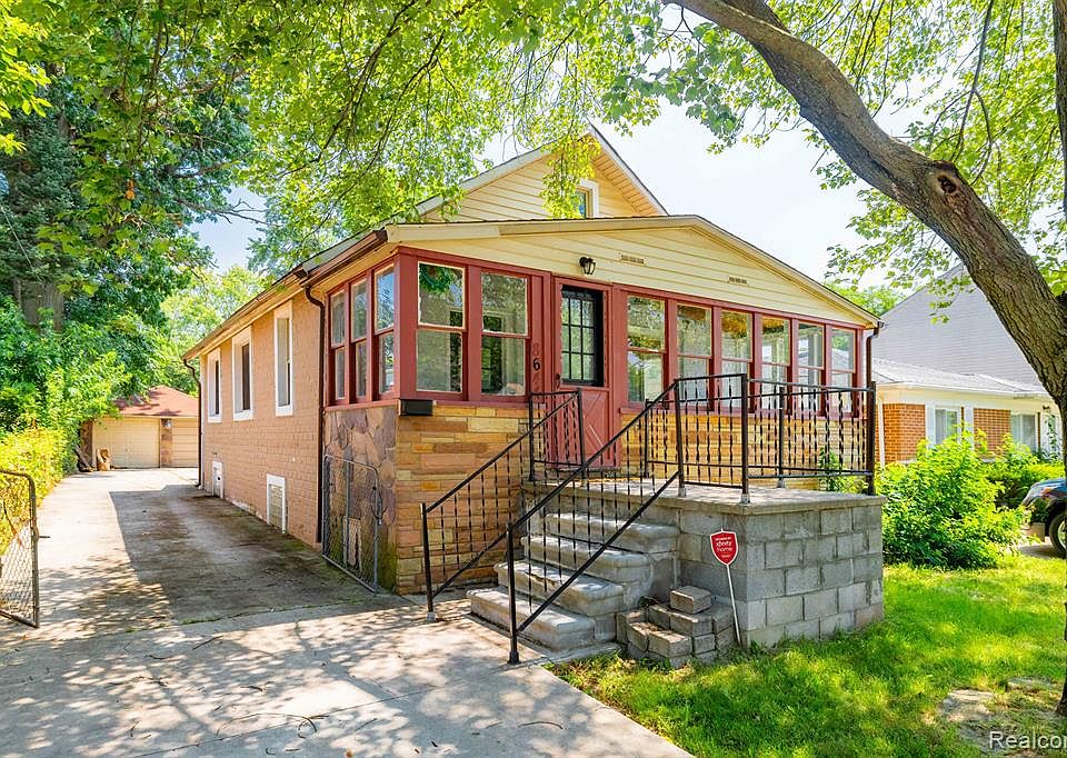 1st image of 8644 Nightingale St