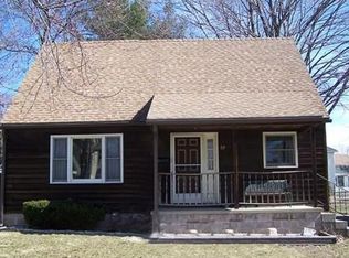 59 Edendale St, Springfield, MA 01104