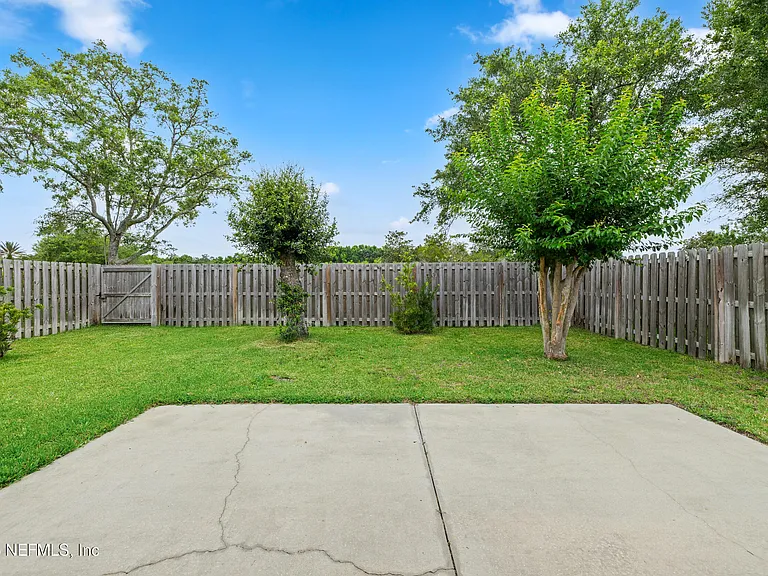 136 Brookfall Dr — Photo 21