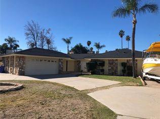 5988 N Sycamore Ave, Rialto, CA 92377
