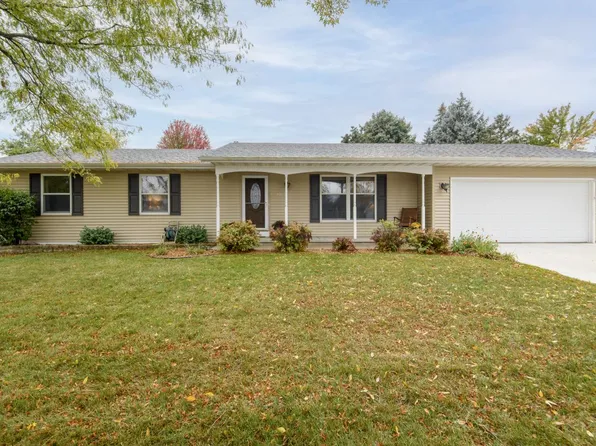 1325 Commonwealth DRIVE, Fort Atkinson, WI 53538