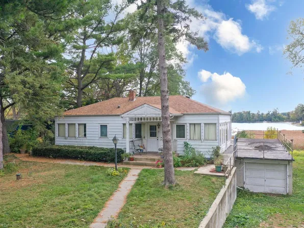 N1189 Tombeau ROAD, Genoa City, WI 53128
