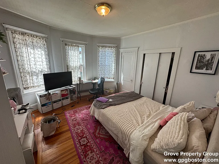 57 M St #1 — Photo 4