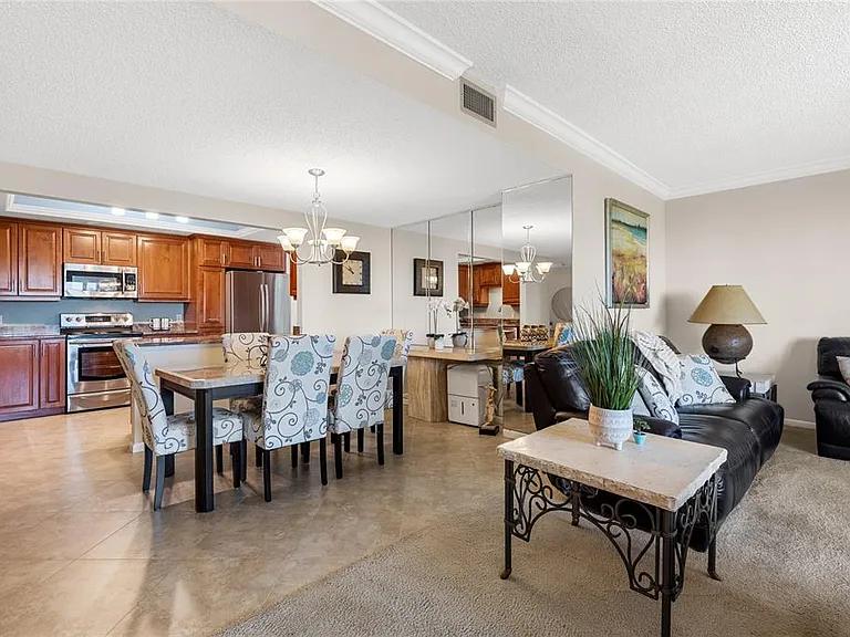 150 Belleview Blvd #508 — Photo 5