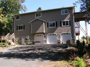 4155 S East Camano Dr, Camano Island, WA 98282