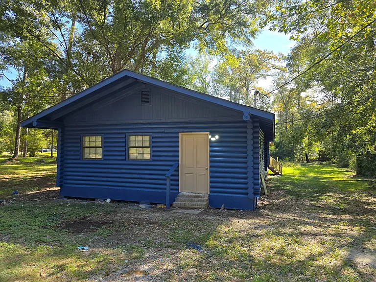 1099 W Hall Ave — Photo 15