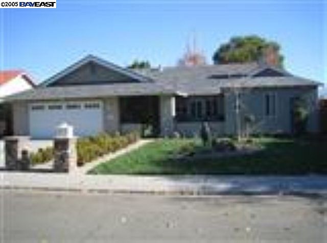1st image of 276 N Redwood Ave