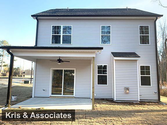 4th image of 34 Lynnridge Dr