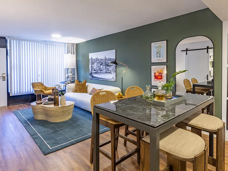 The Quinn Apartments — Photo 7